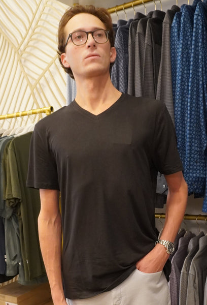 Core™ V-Neck Tee (Black)